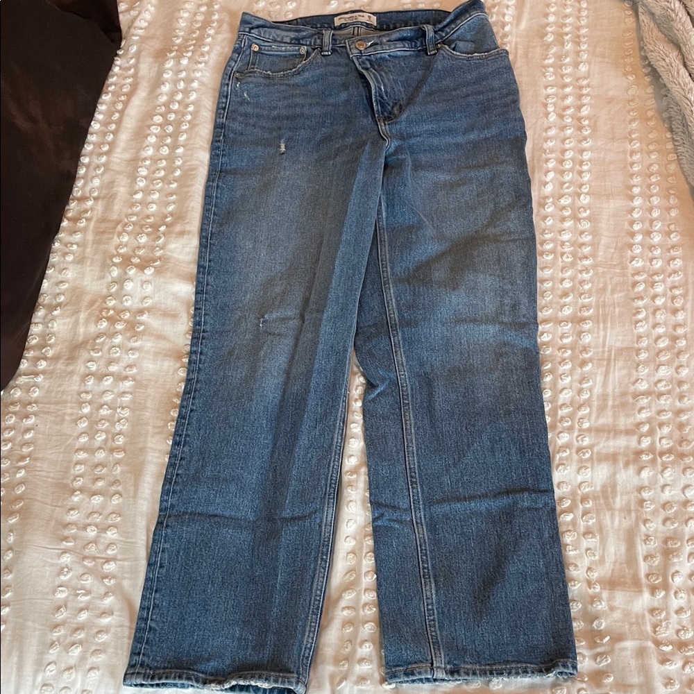 A&F Women's Crossover Jeans